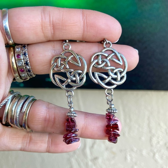 Celtic knot dangly earrings & genuine red garnet gemstones chips . Steel posts - Picture 9 of 12
